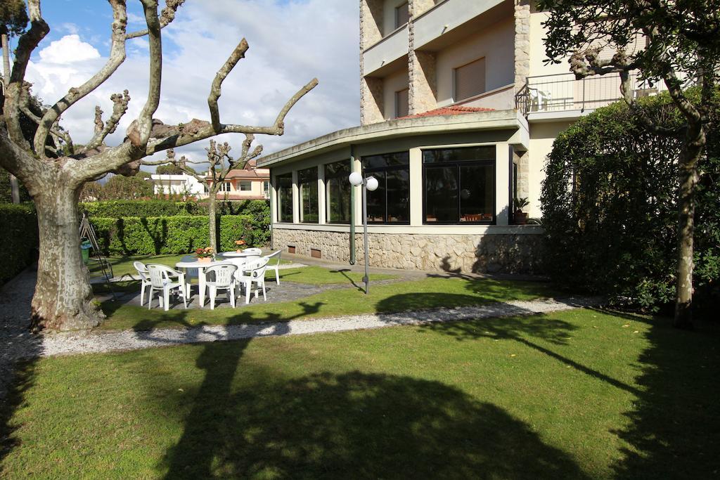 Hotel Montecarlo Lido di Camaiore Eksteriør billede